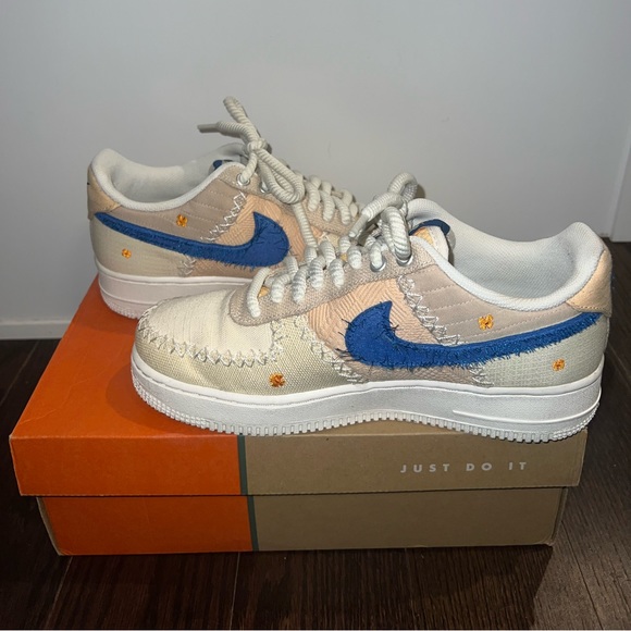 NIKE Air Force 1 Low “Los Angeles Flea” Sneakers - Picture 6 of 11